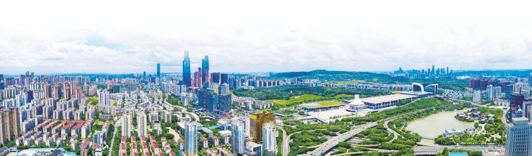 #南宁这十年#踔厉奋发新时代潮起云飞满目新——*党**的*八大十**以来南宁市高质量发展综述