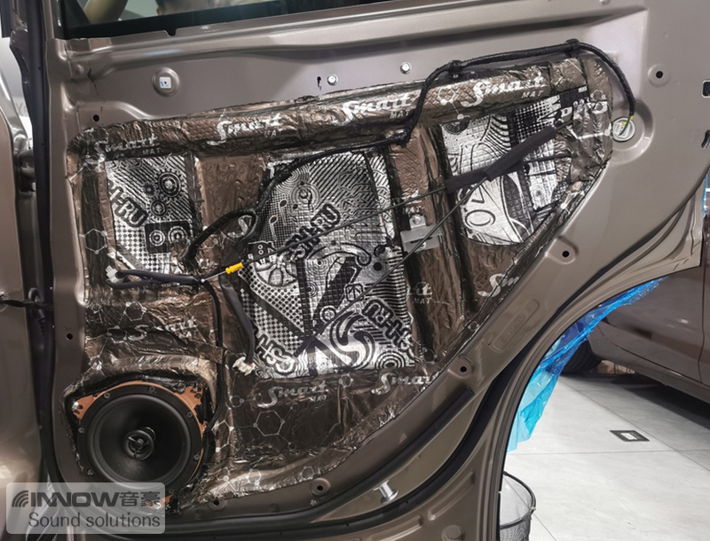 斯巴鲁森林人音响改装jbl,斯巴鲁森林人音响改装低音炮