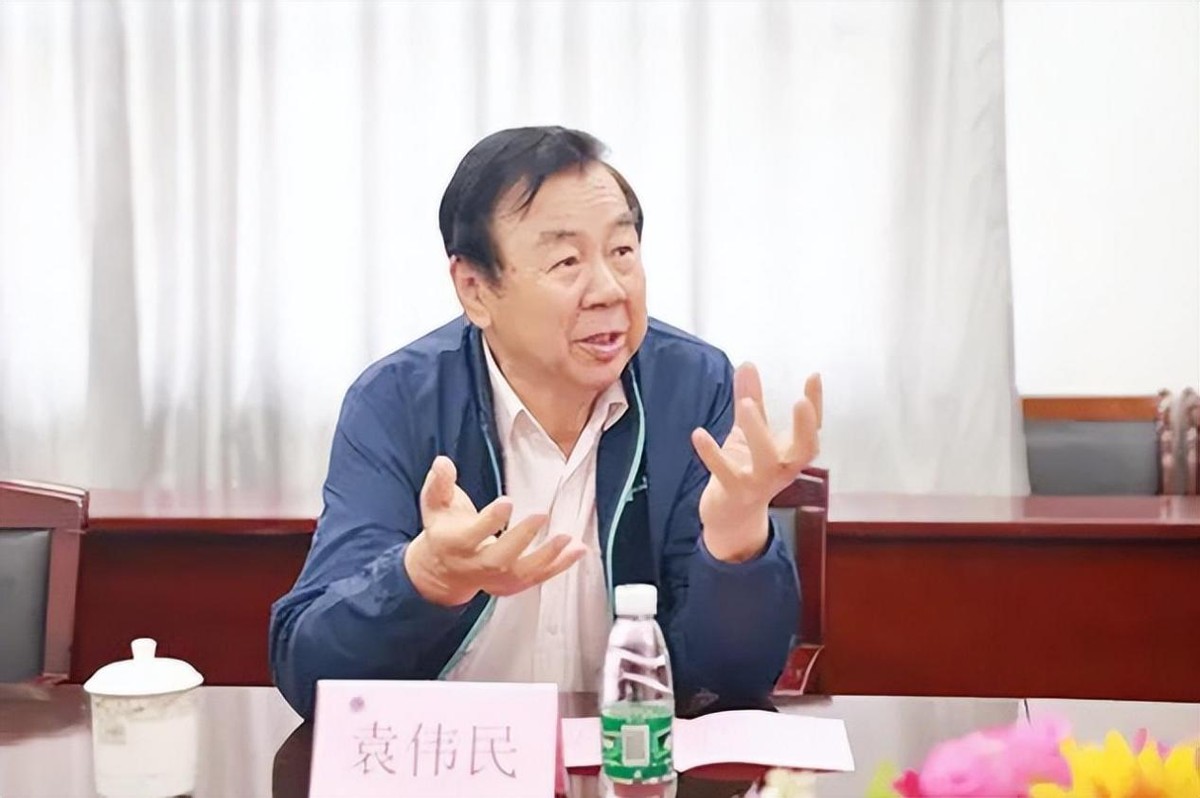 女排之父袁伟民近况,女排原教练袁伟民近况