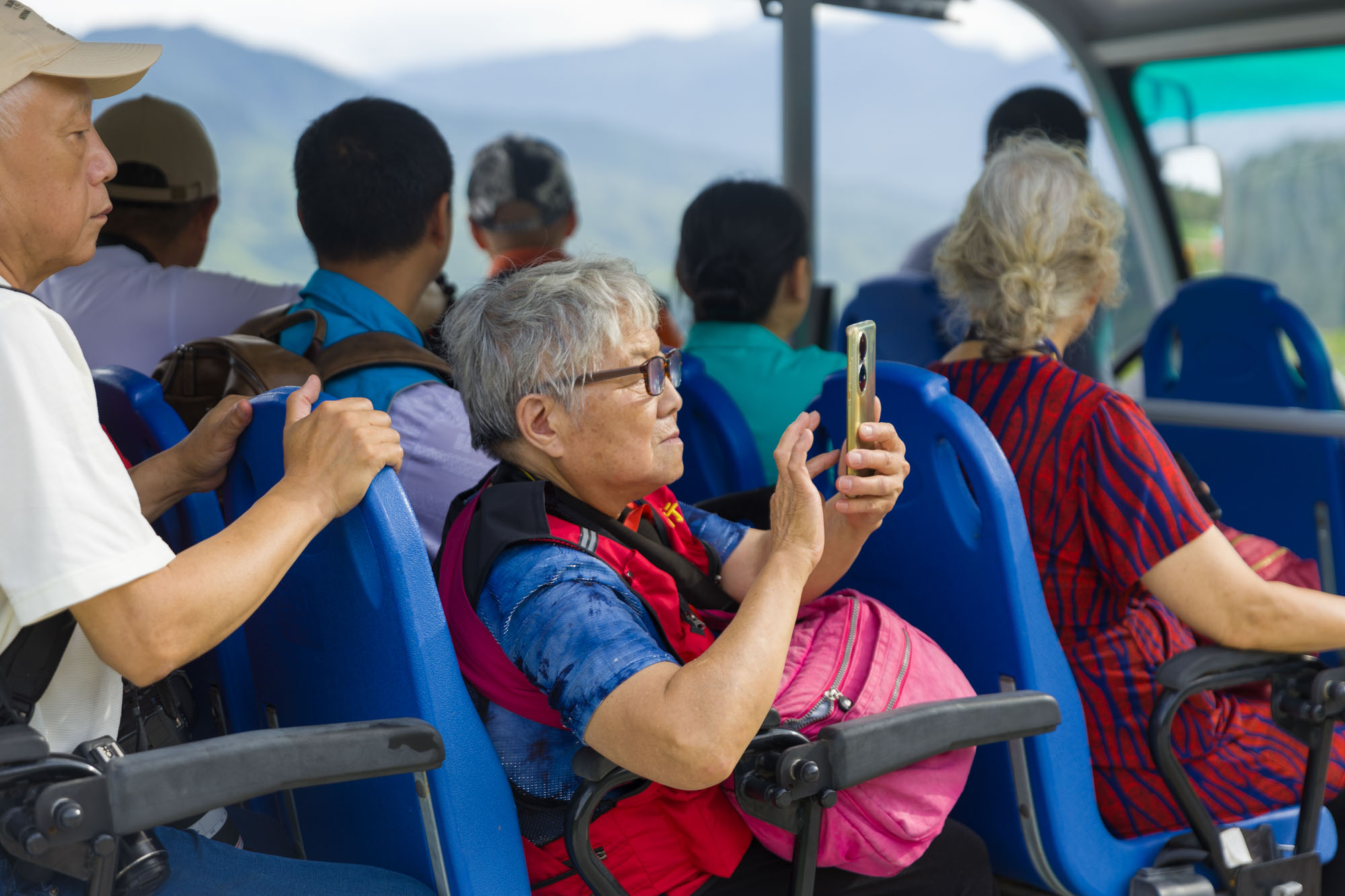 “同话沪明情、四季游三明”来自上海一位老摄影家的感人瞬间