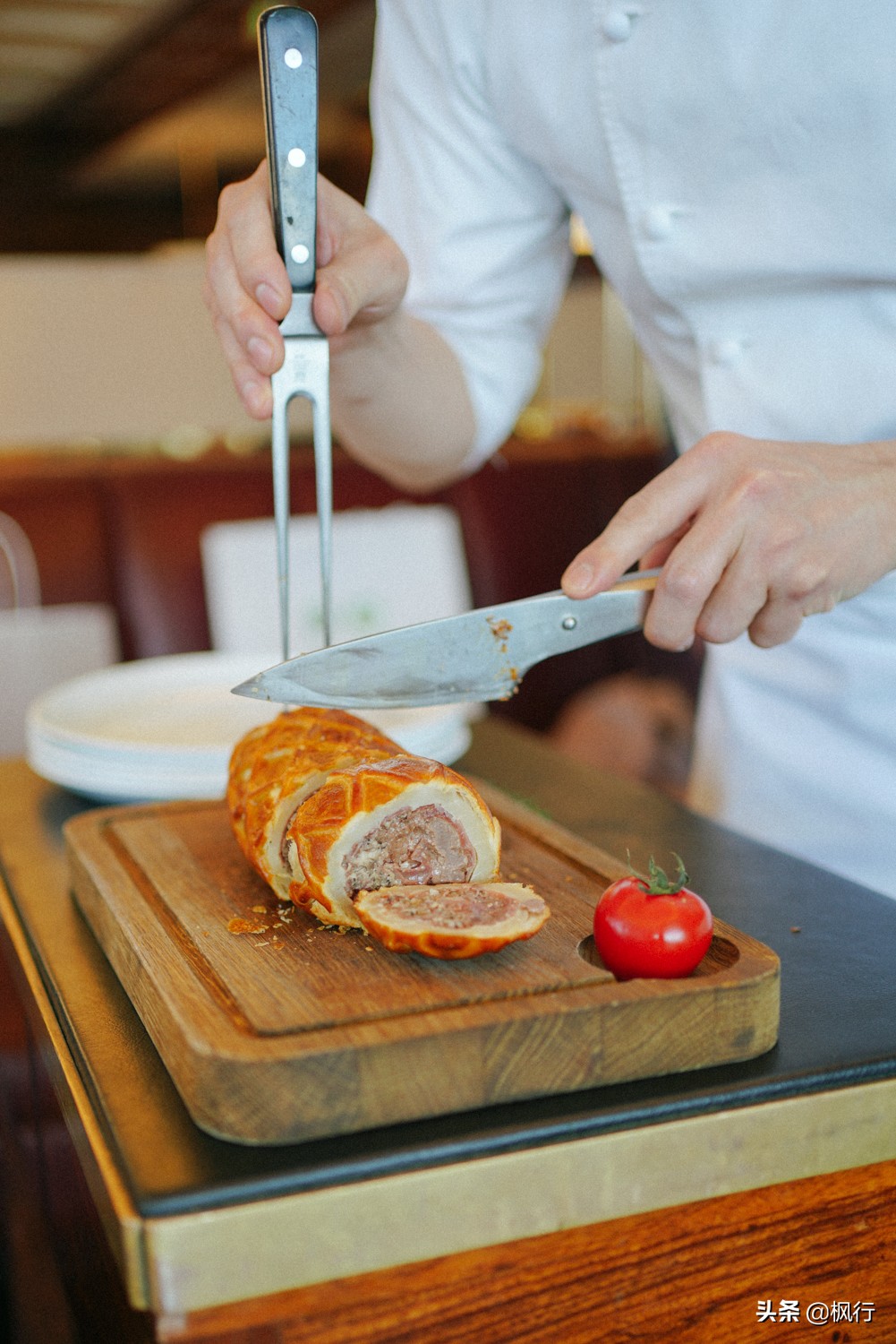 鏂囧崕涓滄柟閰掑簵娉曢,鏂囧崕涓滄柟閰掑簵鏃ュ紡椁愬巺