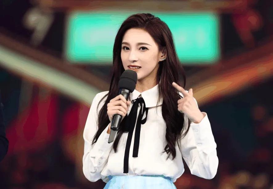 央视一姐马凡舒图片大全,马凡舒会成为央视一姐么