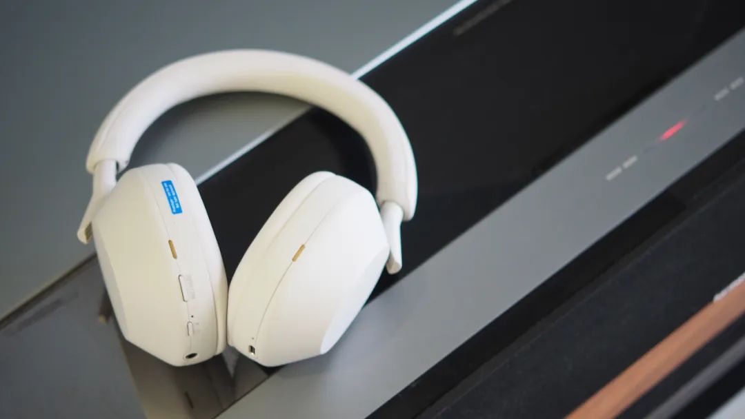 索尼wh-1000xm4对比wh-1000xm5,索尼wh-1000xm5测评