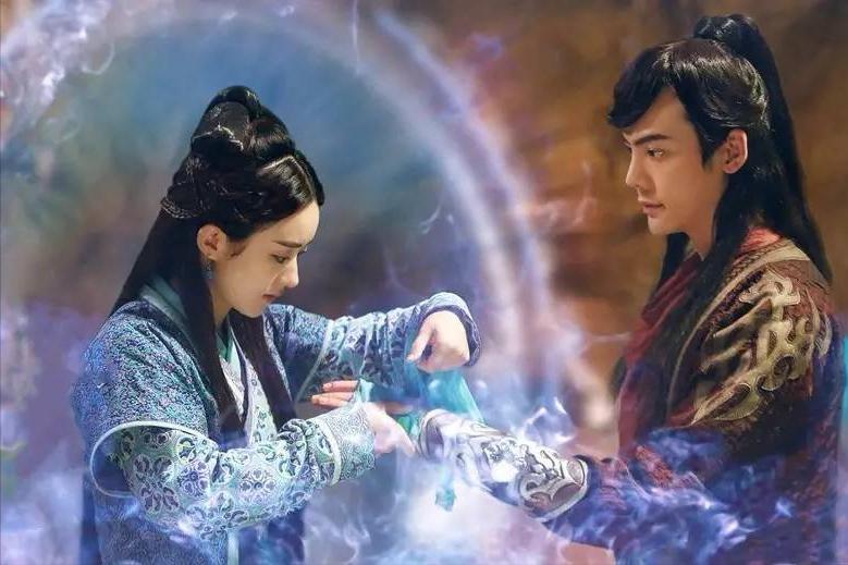 奇幻的变奏出现在21世纪初期，最为显著的标志是“仙侠剧”的盛行