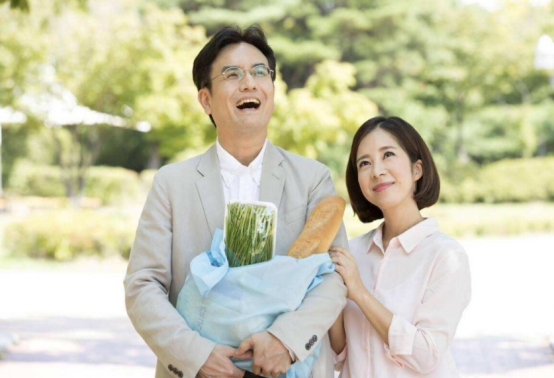 正常人吃叶酸对身体有什么好处,服用叶酸过多的危害