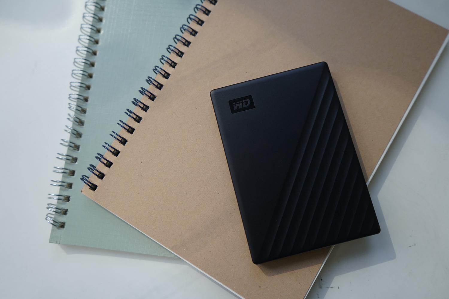 西部数据移动硬盘各版本之间区别,西部数据2t移动硬盘实际容量