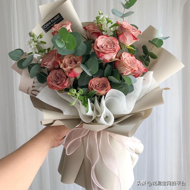 情人节送花送什么最好,情人节送花什么花可以放的时间长