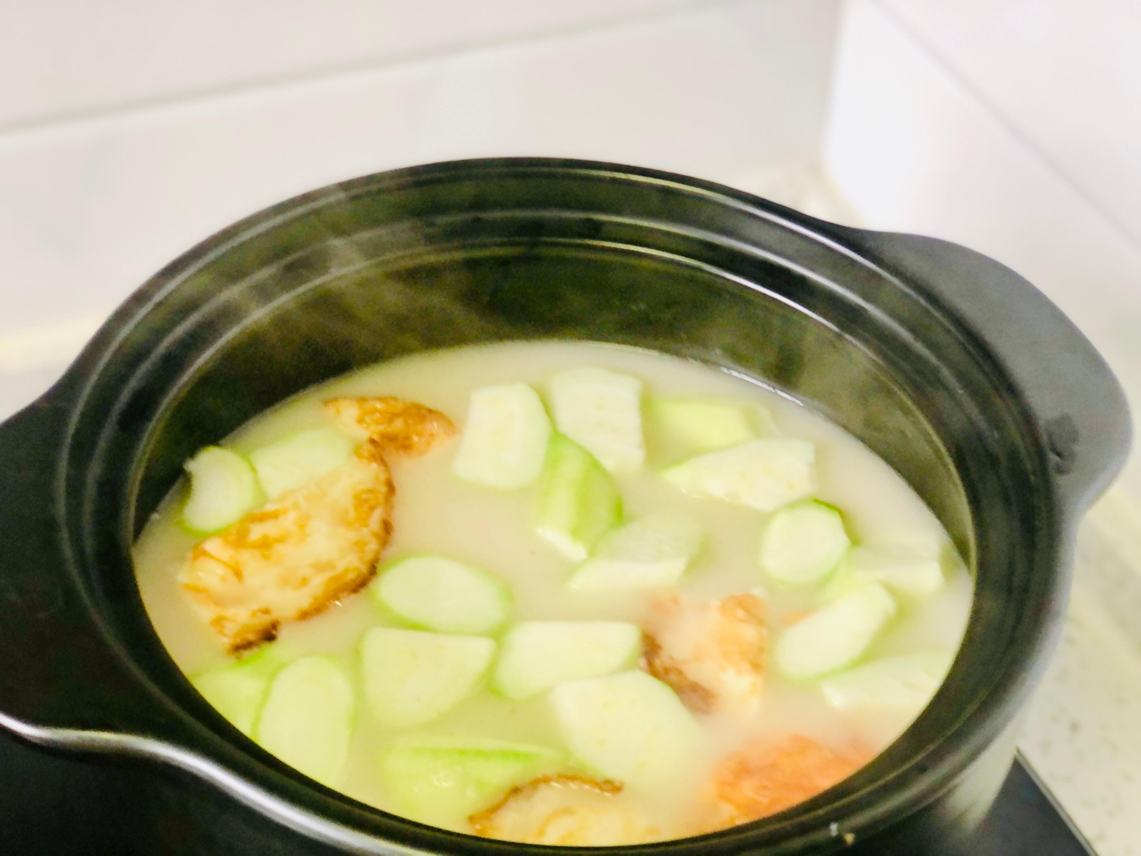 秋天炖汤食谱大全补气血,秋天喝鱼汤怎么炖好喝