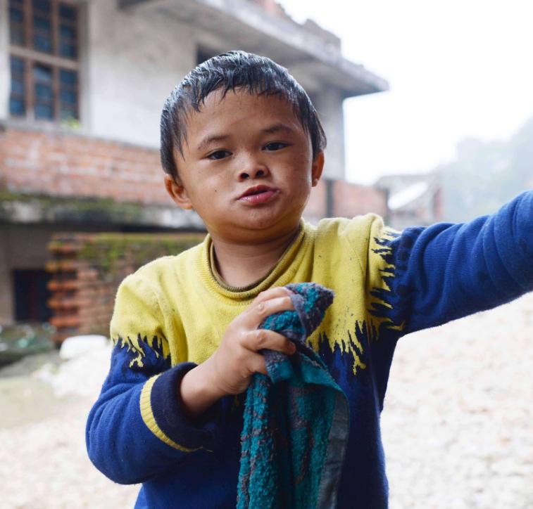 小马云再遭利用,表哥借其名气开“科技”米线店,靠加盟费赚钱?