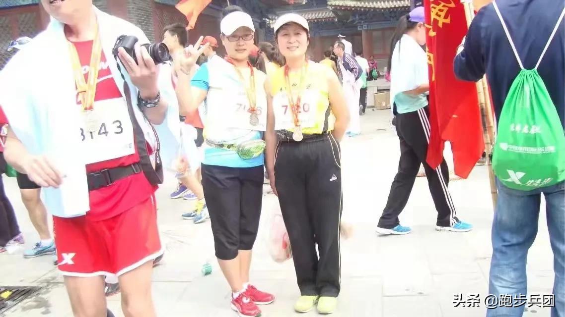 多威的一双碳板跑鞋,911跑鞋真实测评