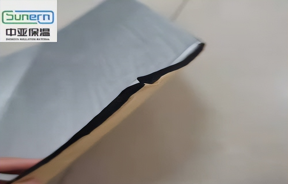 自粘橡塑隔热板厂家报价,自粘橡塑隔热铝箔板批发价