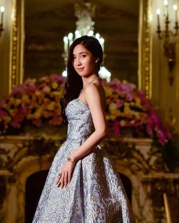 章小蕙真实面容似大妈,港星章小蕙面相及命运