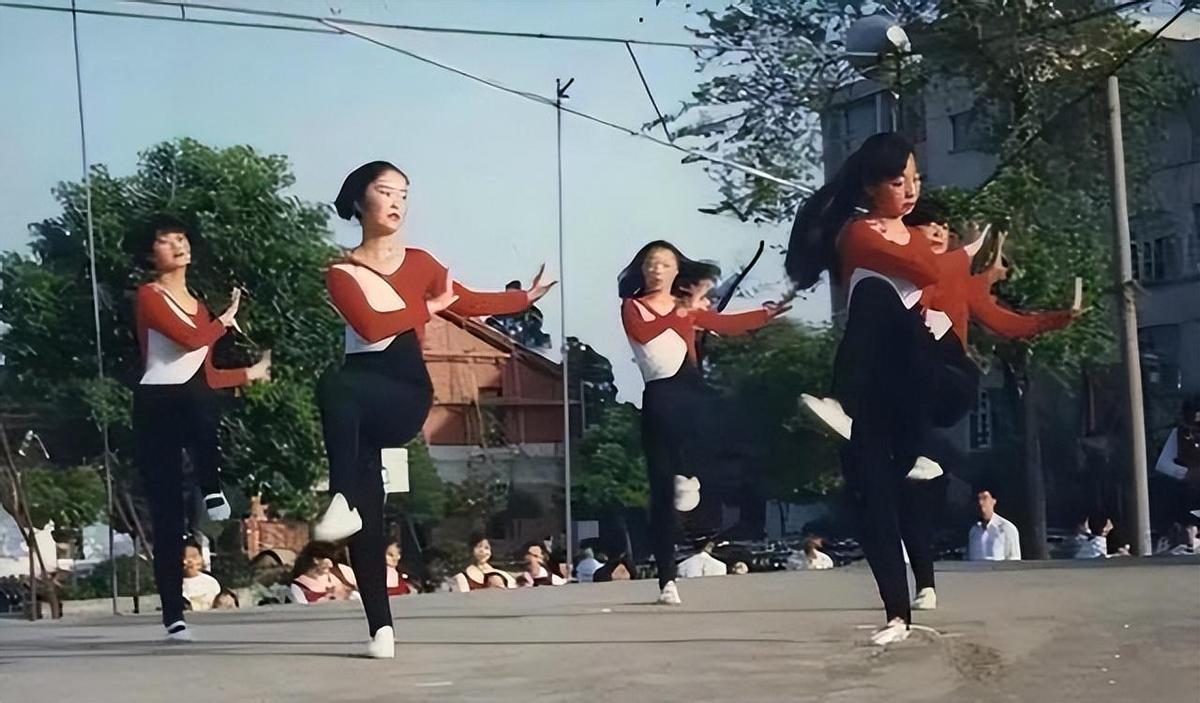 老照片再现侵华日军的罪恶行径,老照片日本侵华暴行