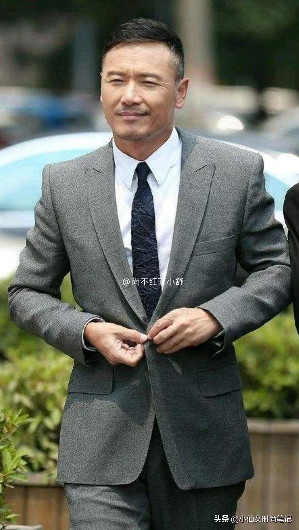 苗侨伟年轻帅气图片,越看越帅气的男人苗侨伟