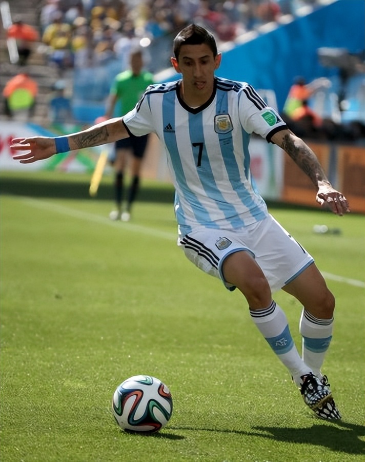 05年世青赛阿根廷梅西,世青赛出来的球星