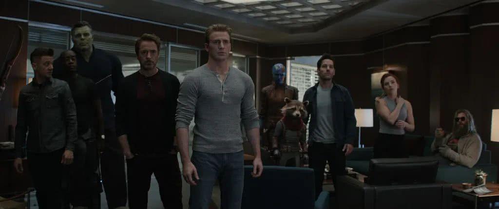 漫威最先出的超级英雄,漫威第一个超级英雄霹雳火