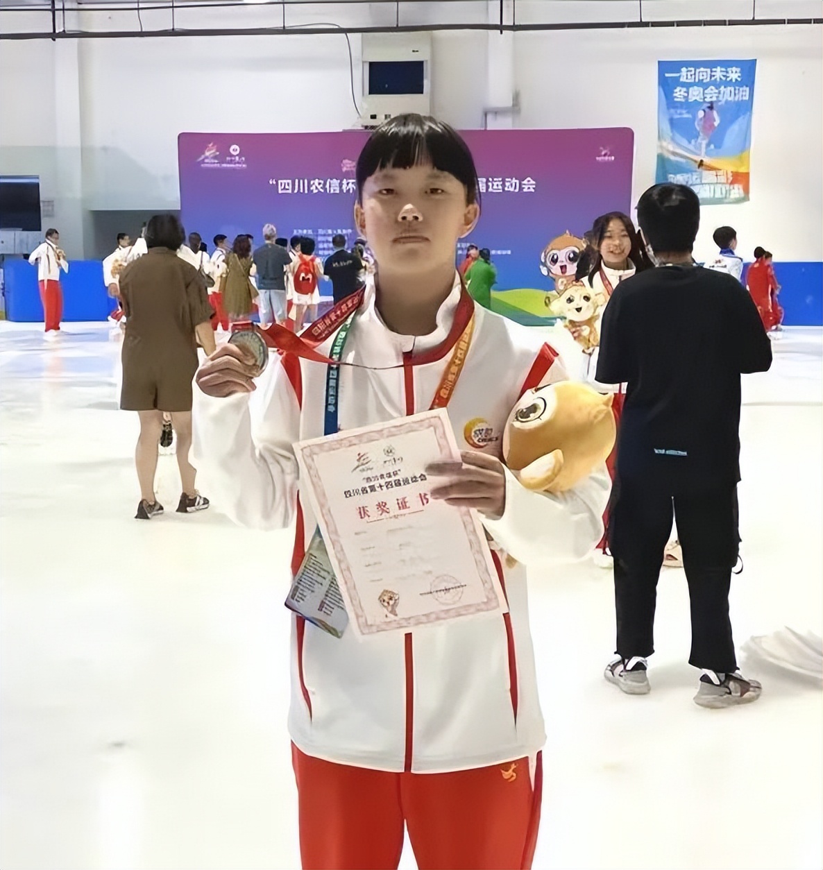 在热爱的领域闪闪发光素材,在热爱的行业里闪闪发光