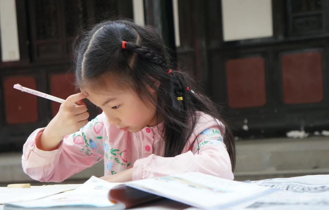 儿子写作业就上厕所,儿子一写作业就要上厕所