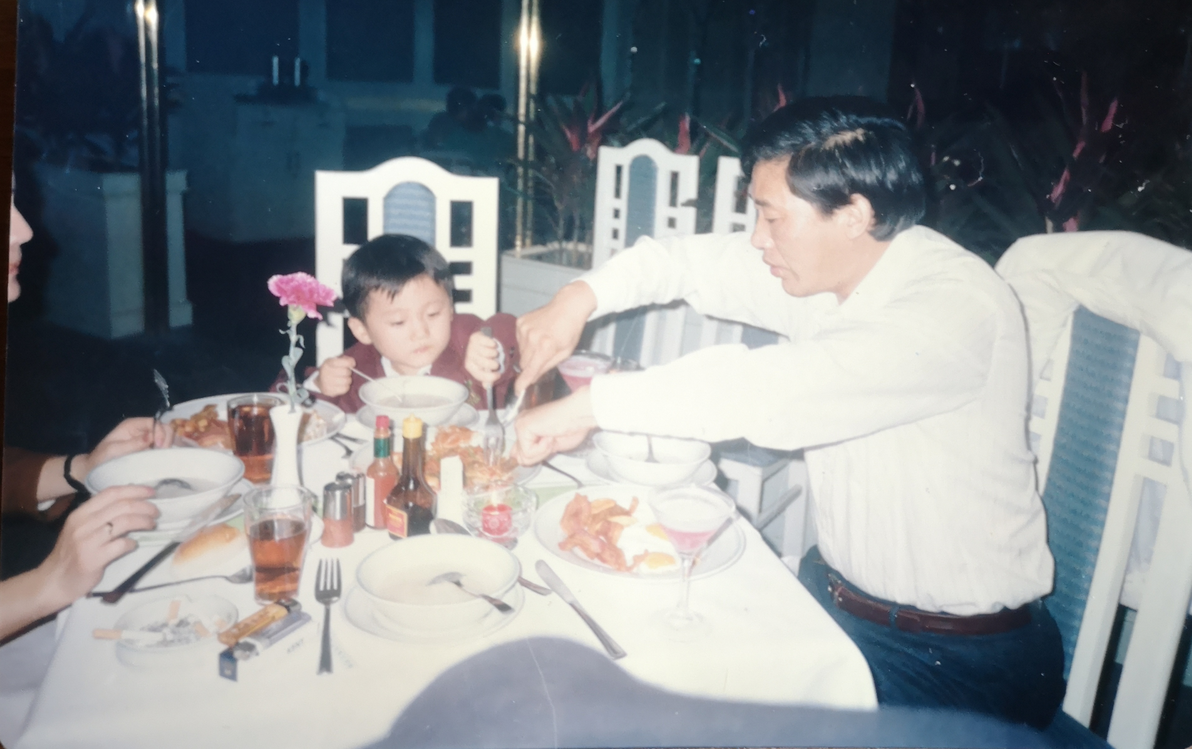 25年前河南小伙娶乌克兰美女,中国小伙娶19岁乌克兰妻子现状