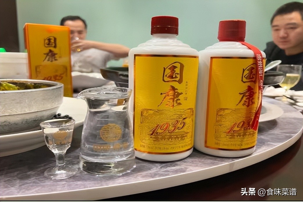 行家去山东，从不碰一品景芝，却在乎这“3款”，原因倒出乎意料