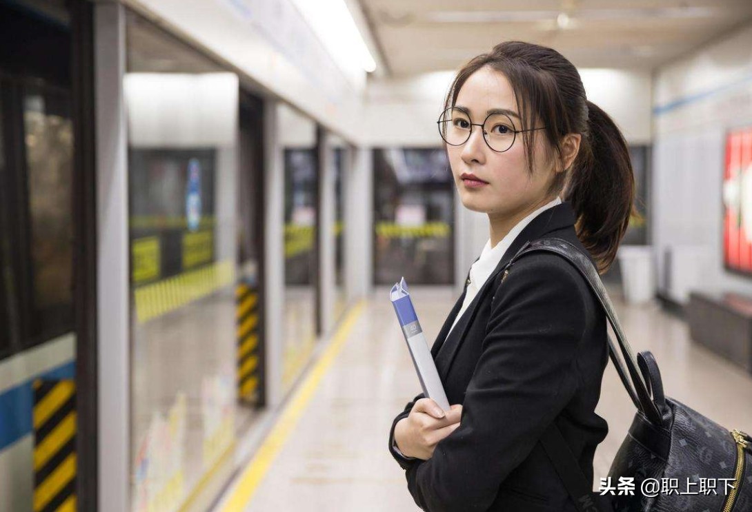 招工后无编人员如何解决编制,同一单位编外人员入编难不难