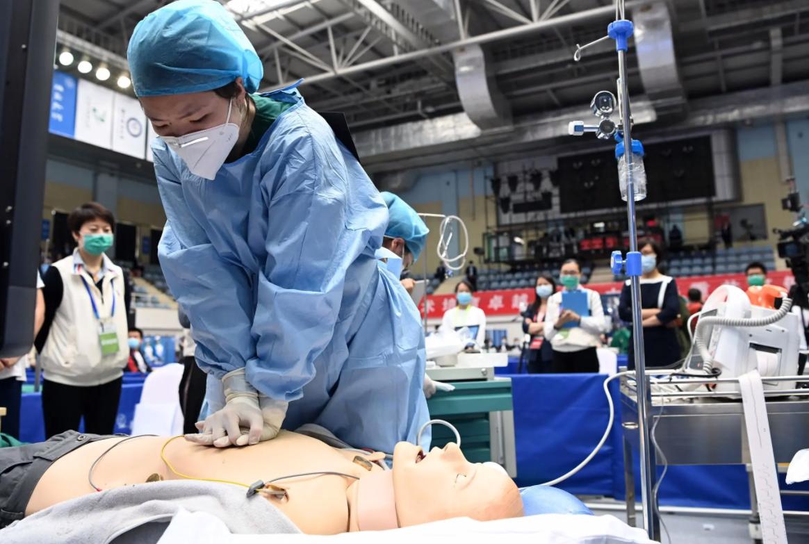 医学生网上问诊写作业二十多种病,医学生写作业遇难题