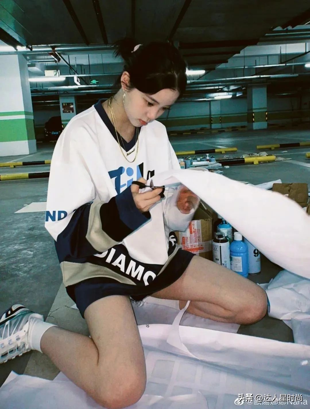 世界杯结束了，足球穿搭火了！欧阳娜娜、Jennie、Bella集体撞衫