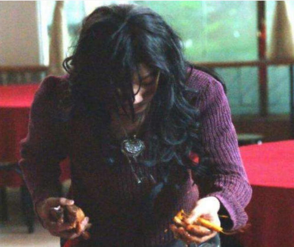 中国第一懒人杨锁23岁懒死在家中,河南第一懒人杨锁图片