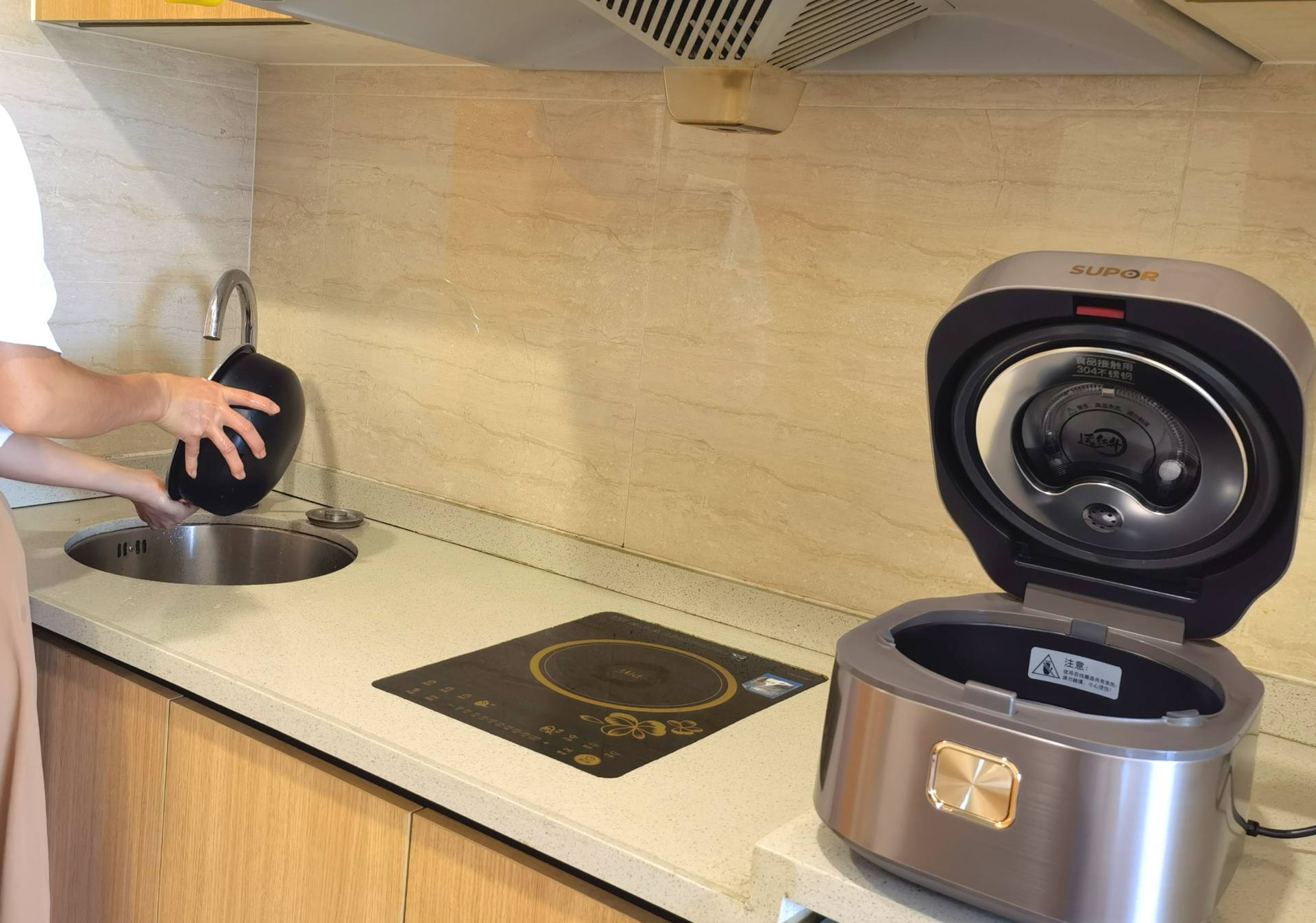 电饭煲推荐苏泊尔远红外电饭煲,苏泊尔电饭煲怎么选购