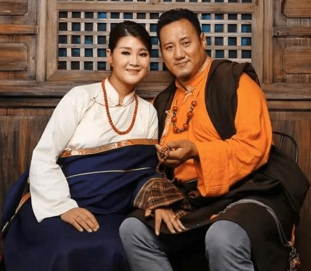 降央卓玛爆料与老公的恋爱过程,降央卓玛和她的三个孩子近况