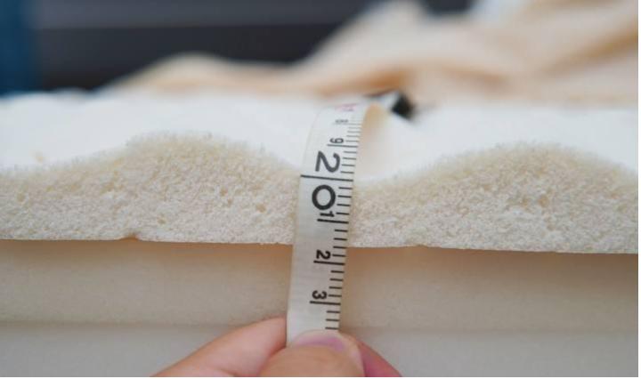 学生住宿舍买什么床垫更合适,大学生宿舍床垫怎么选