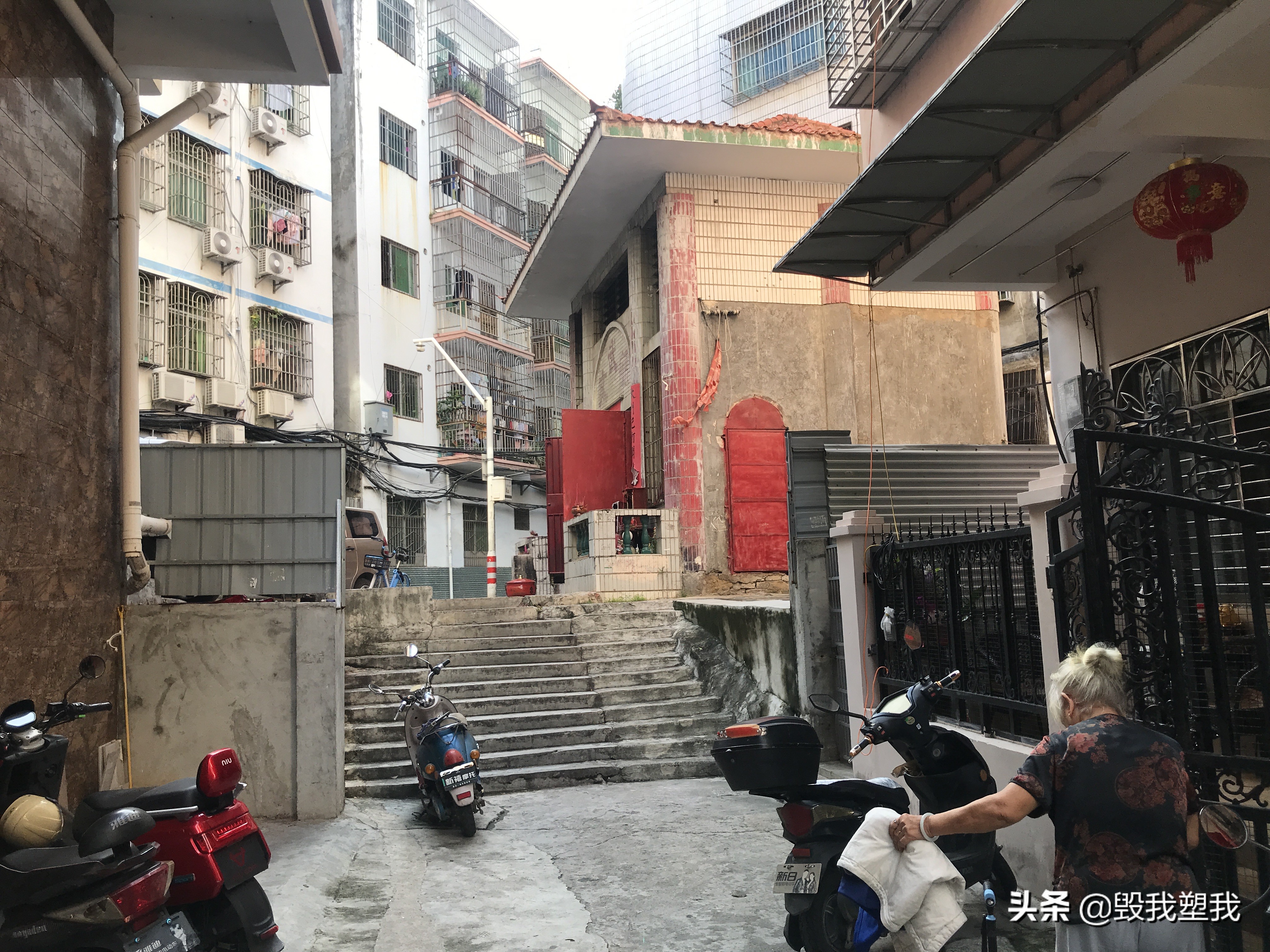 海南三亚街头真实视频,三亚街边小视频