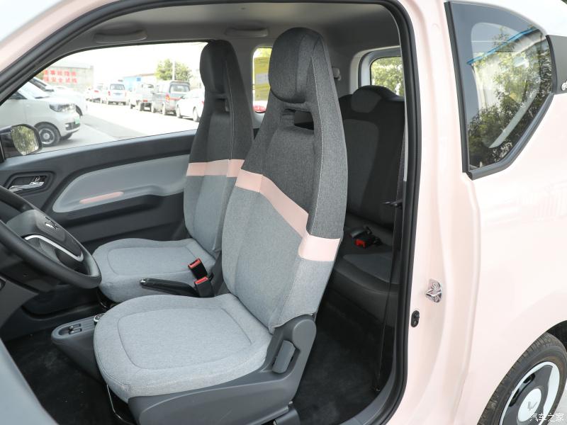 宏光miniev人民的代步车轻松款,宏光miniev有四门版