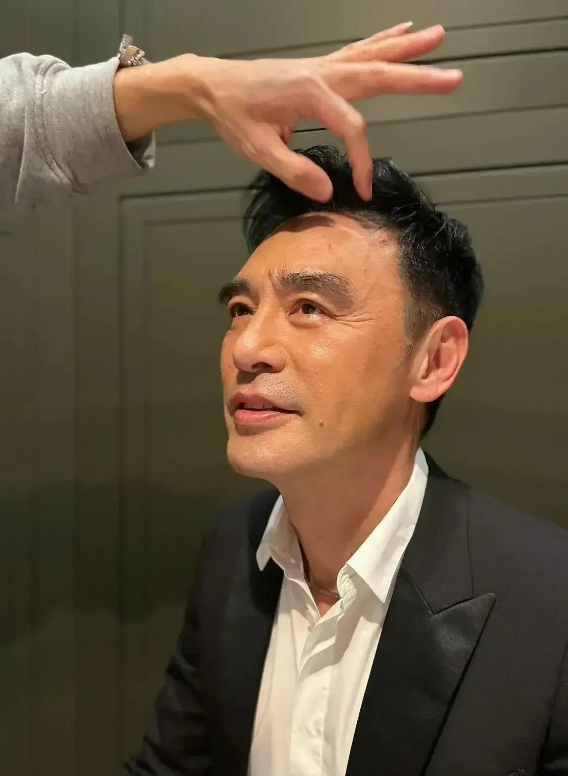 香港男星钟镇涛,香港演员钟镇涛简历