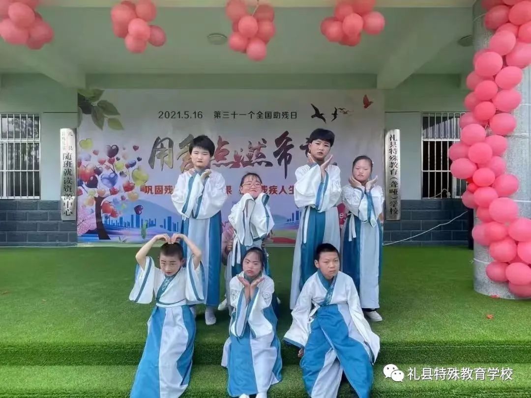 鐗规畩鏁欒偛瀛︽牎宸ヤ綔鍥炵湼,鐖卞績娴囩亴闈欏緟鑺卞紑