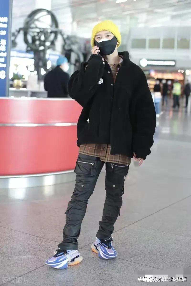 这丑鞋真是一言难尽！