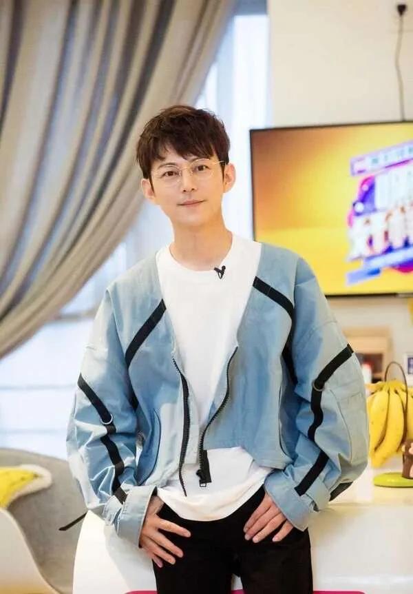 20位离婚至今没结婚的男星,至今未婚的十位大龄男星