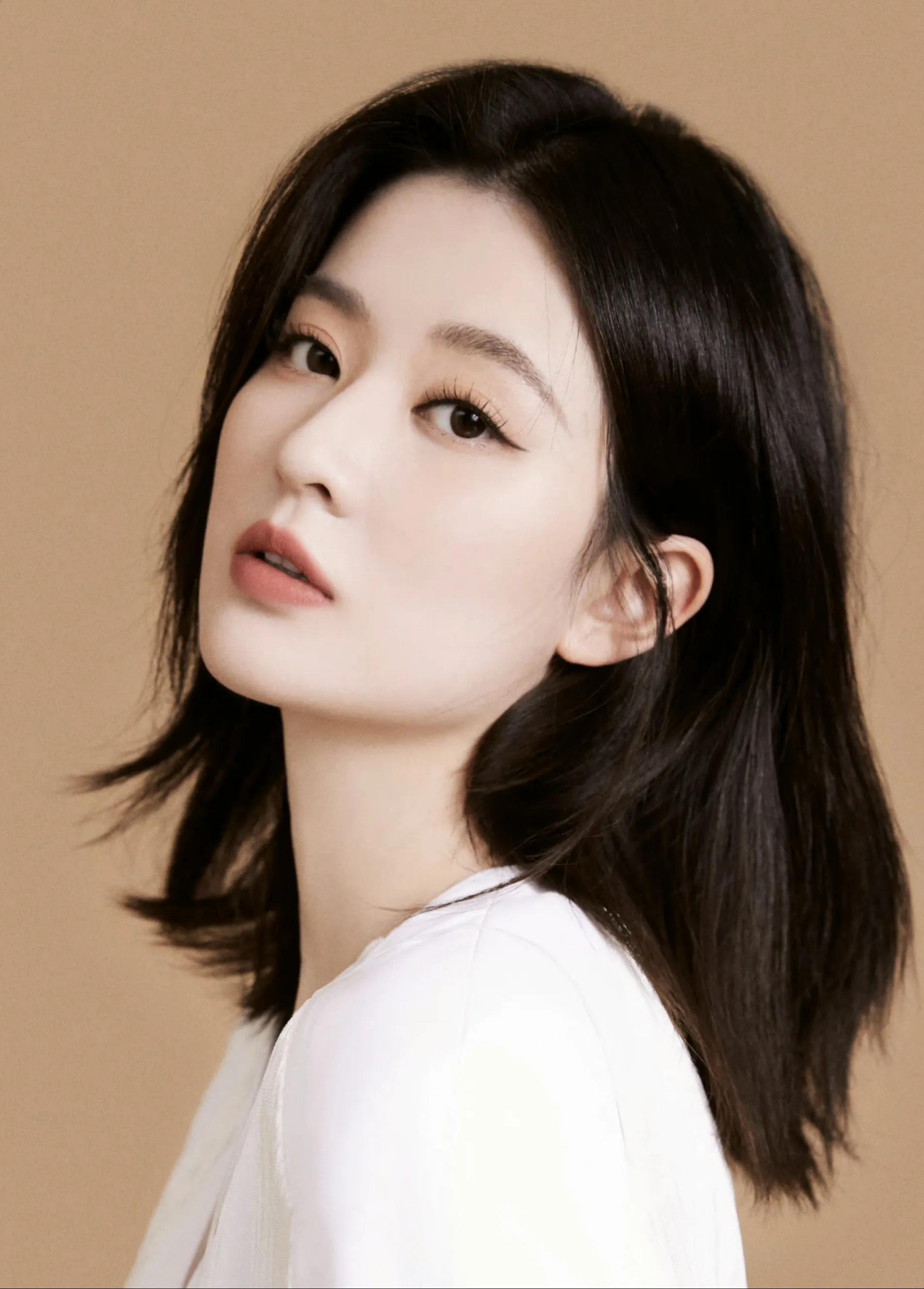 乔欣高清写真美照,女演员乔欣最漂亮美图