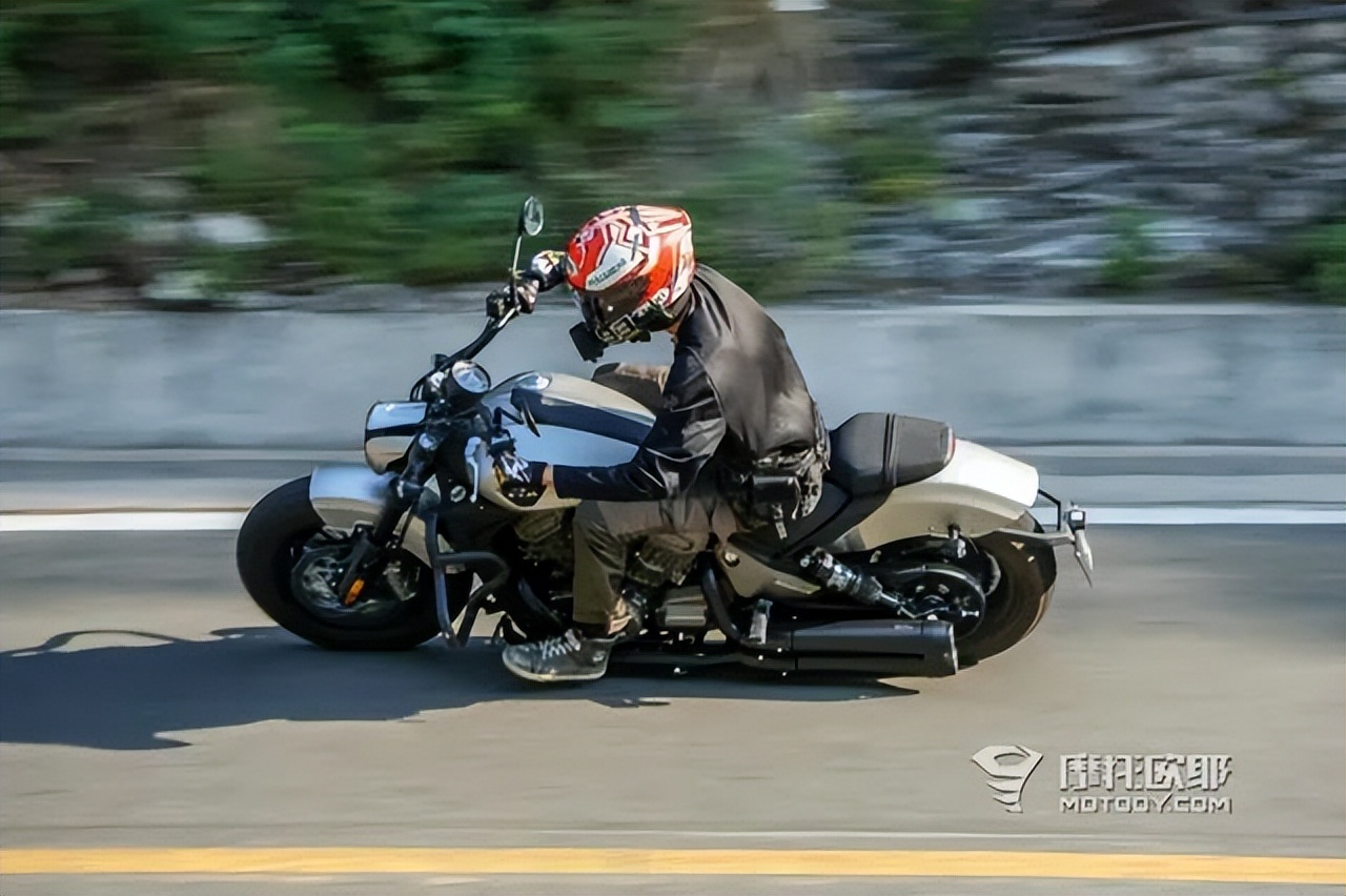 奔达黑旗500适合四十岁男人吗,奔达黑旗500第一批跟第二批的区别