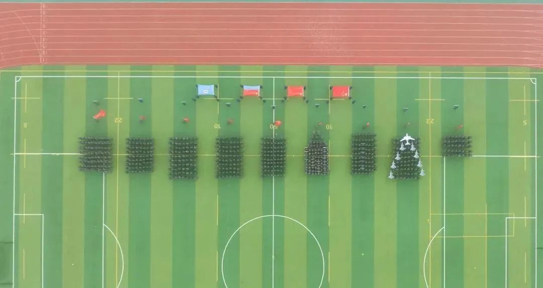 姝﹁瓒婇噹璐熼噸闀胯窇,姝﹁瓒婇噹杩愬姩