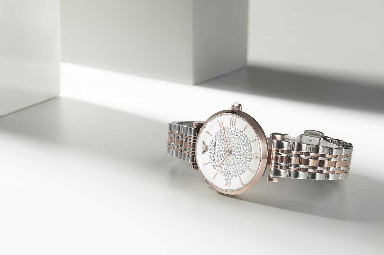 职场女性时尚又不失内涵手表,职场女性戴什么手表好时尚轻奢