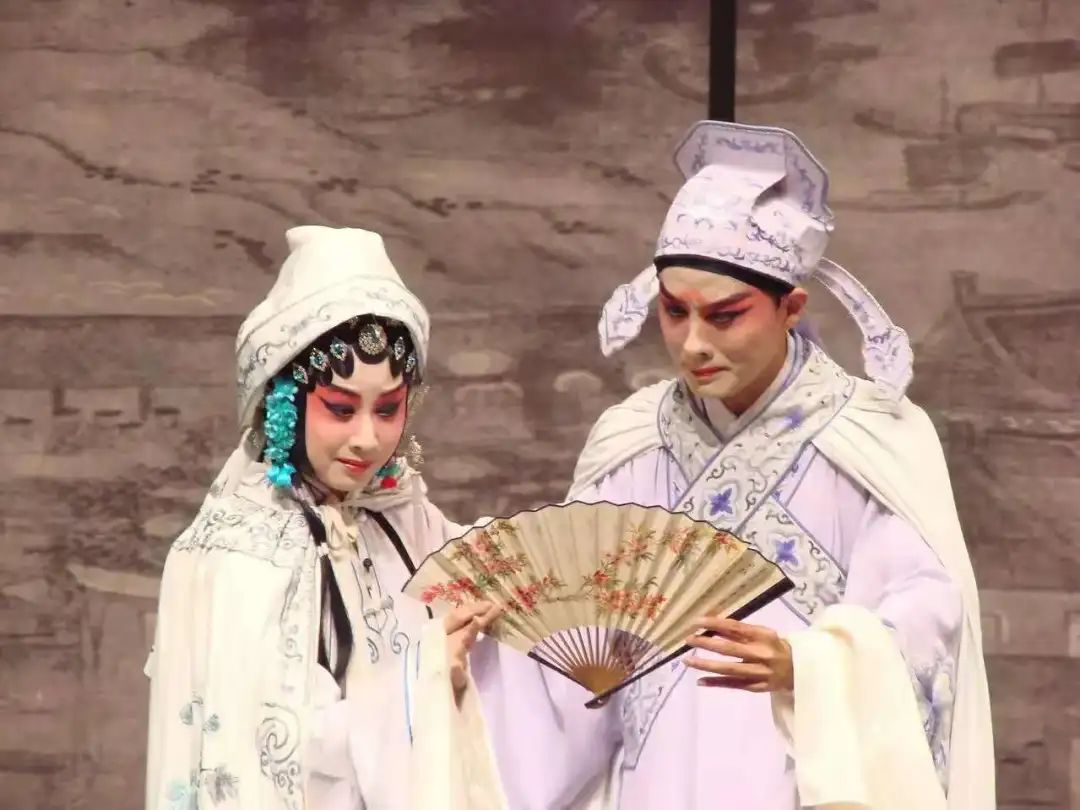 旧时王谢堂前燕出自南京吗,六朝古都旧时王谢堂前燕