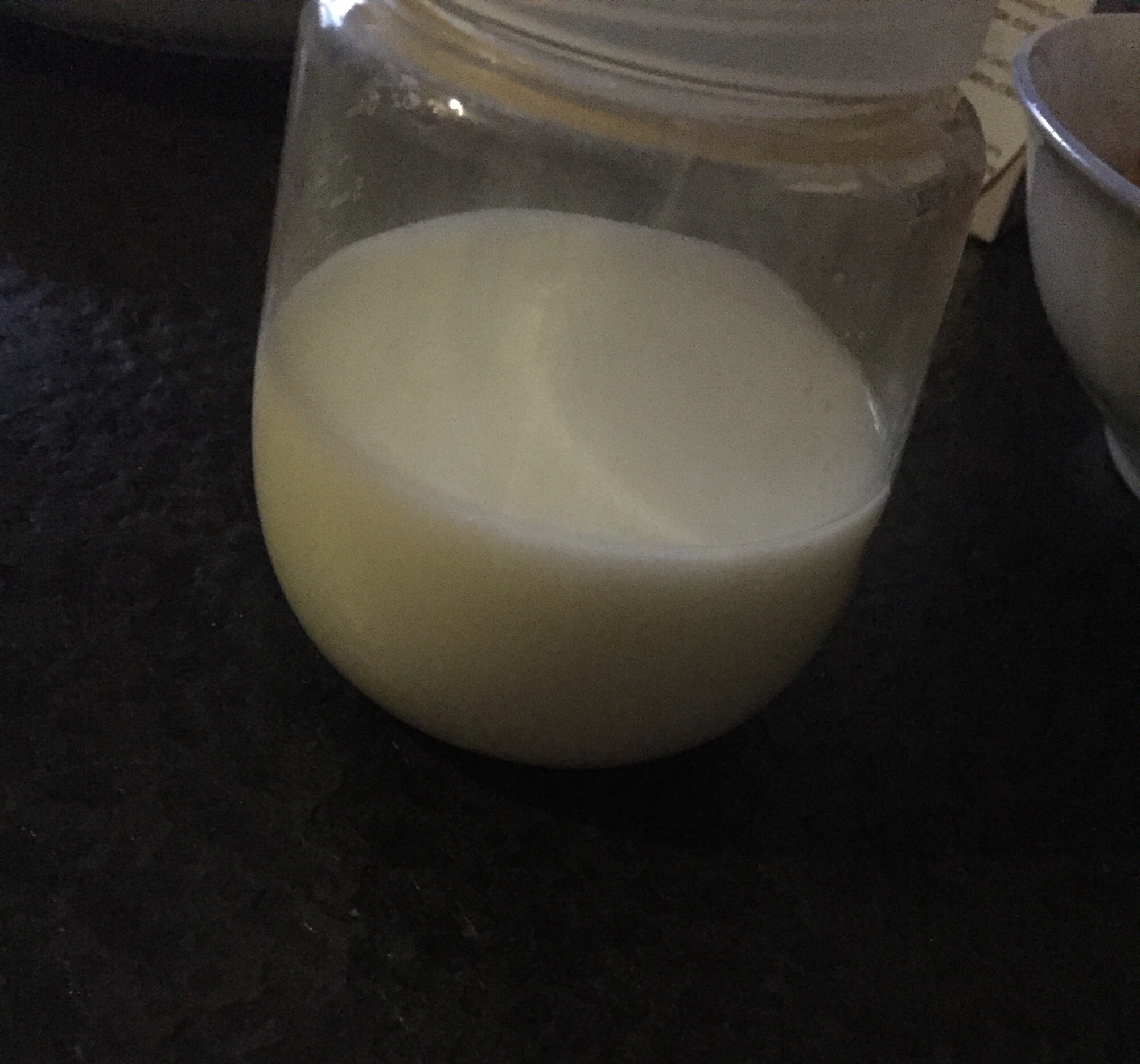 哺乳期奶量少怎么补救,哺乳期奶量不足的解决方法
