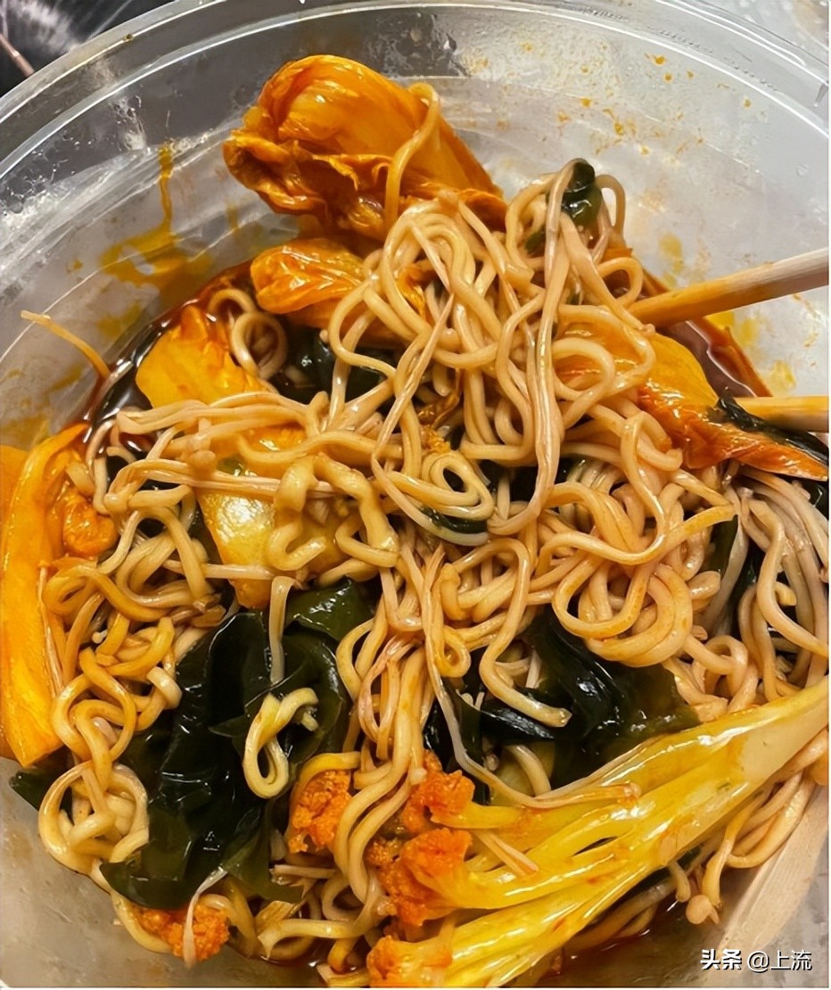 吃曹氏鸭脖特辣,曹氏鸭脖肛肠