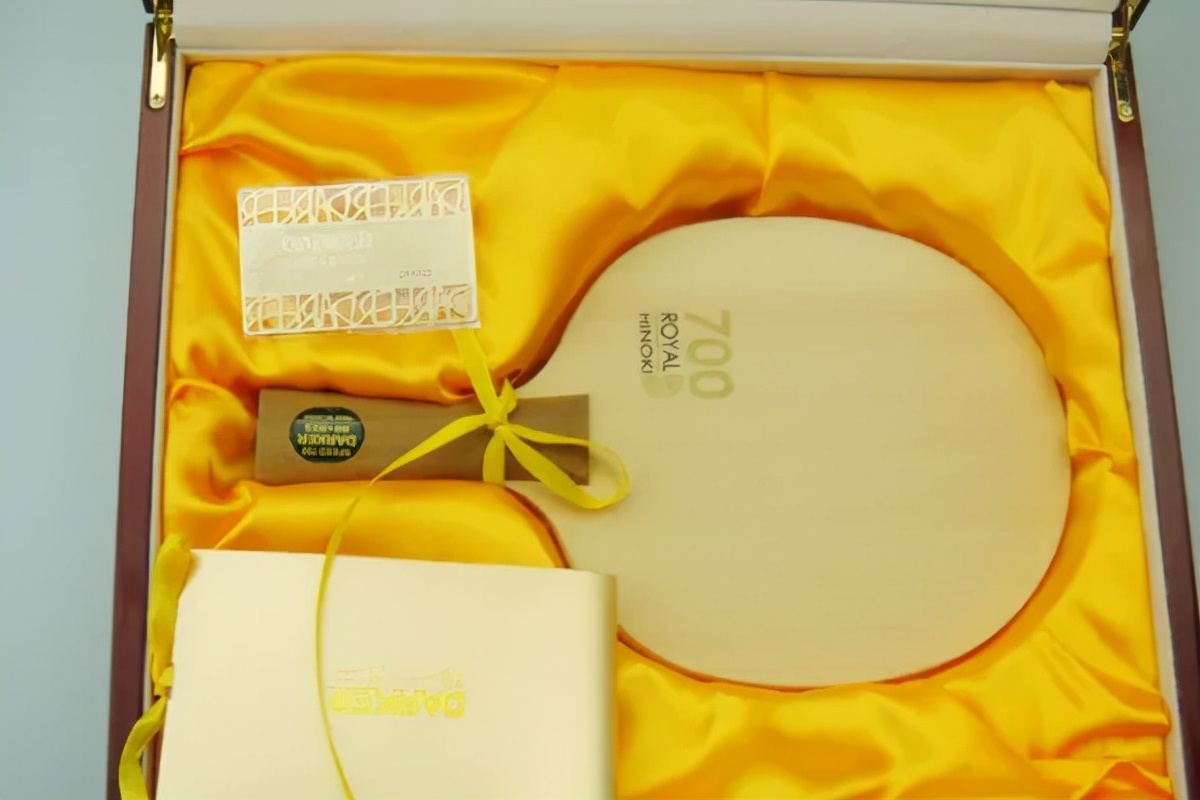 世界上最贵的乒乓球底板是哪一种,世界上最贵的乒乓球底板