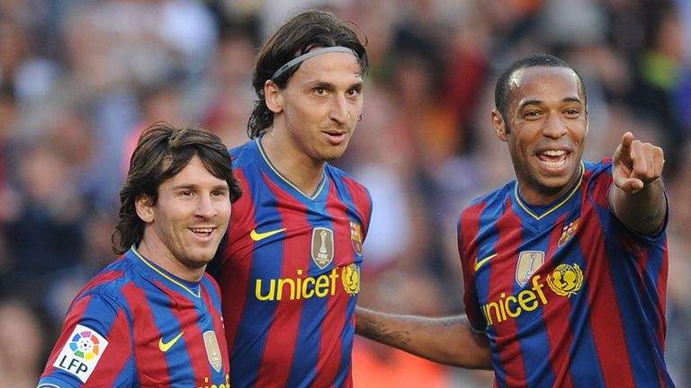 伊布腹肌图片,伊布腹肌照