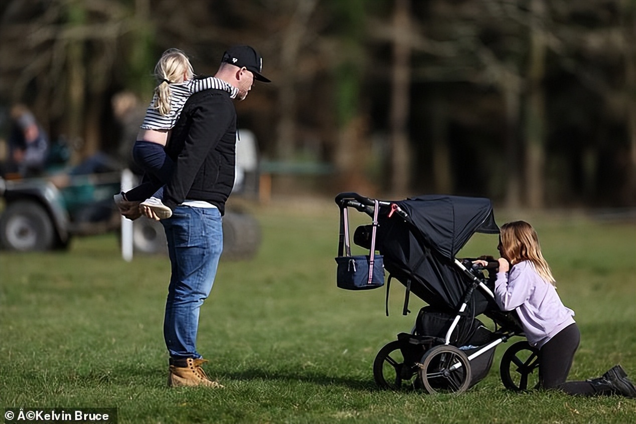 英国女王与乔治六世,英国女王的第八个曾孙