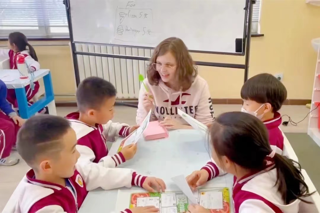 2022年北京外国语大学招生咨询,北京外国语大学2024国际学生招生