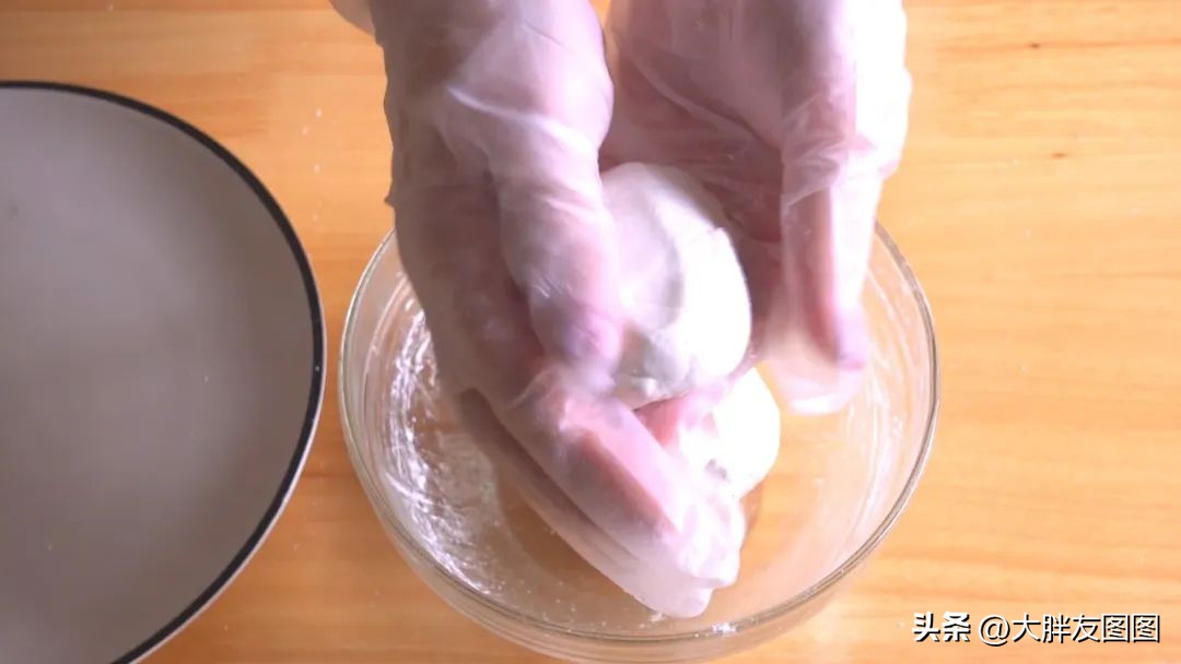 不用烤箱就能做的爆浆芝士年糕,自制芝士手指年糕的家常做法