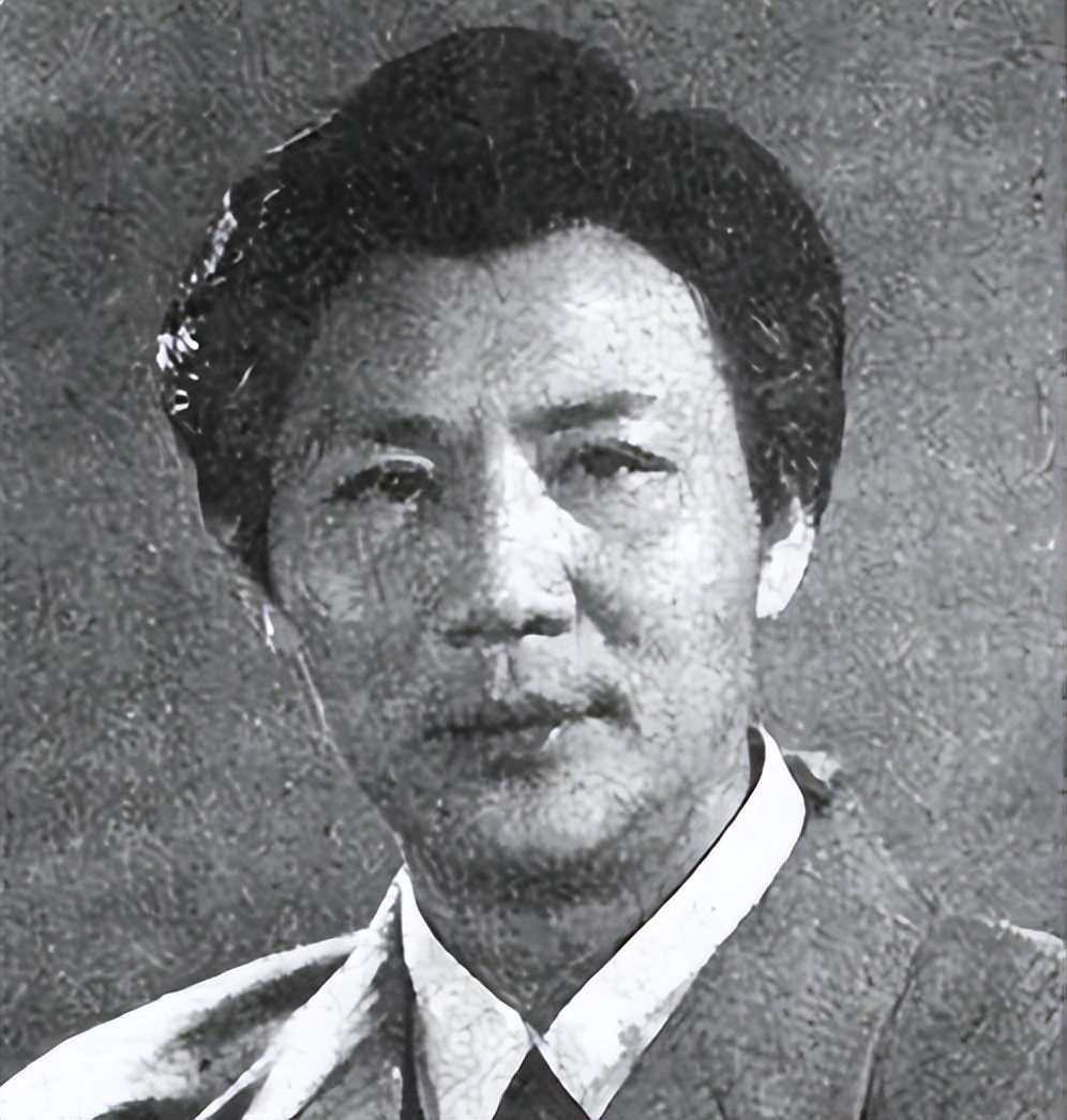 古月饰演的毛主席越来越像，妻子桂苹却有些伤感：老胡，你变了